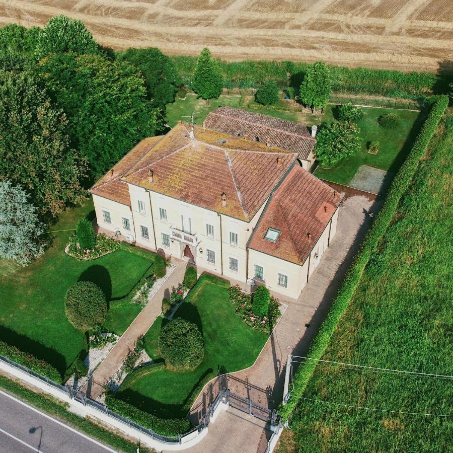B&B Residence Il Ciliegio , Via Villa Superiore 93 Luzzara Suzzara Luaran gambar